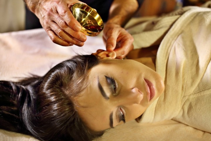 karna purna therapy at ramanand naturopathy